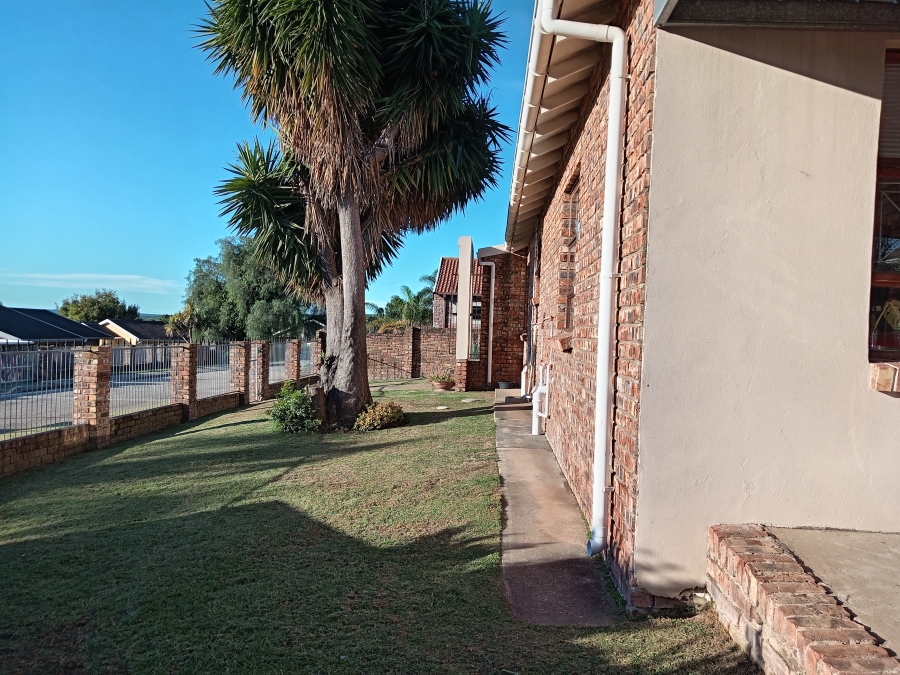 3 Bedroom Property for Sale in Strelitzia Park Eastern Cape